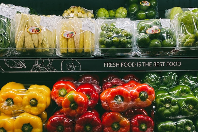 Feit of fabel: is plastic om groente echt zo slecht voor het milieu?