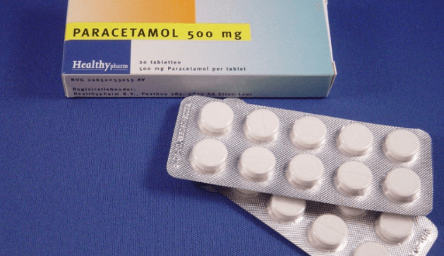 Kende jij deze bizarre bijwerking van paracetamol al? Wij slikken het voortaan een stuk minder!