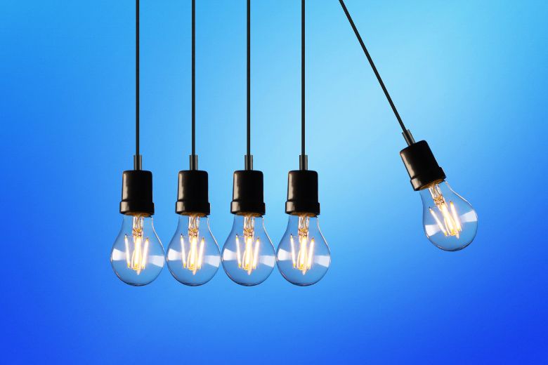 Wanneer ga je op je energierekening merken dat de energieprijzen dalen?