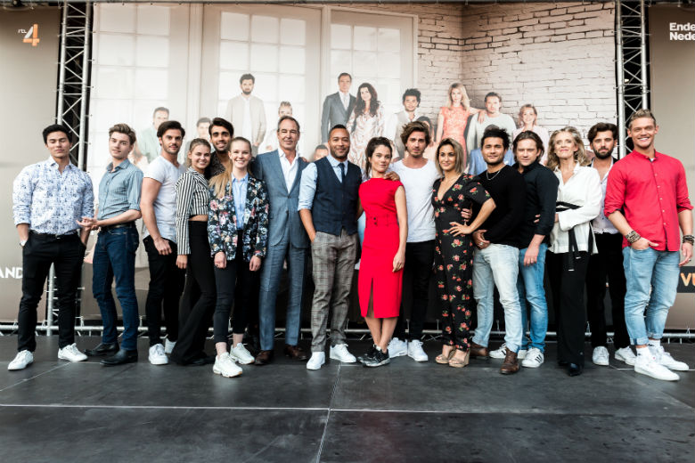Hangt er liefde in de lucht tussen deze twee GTST-acteurs?