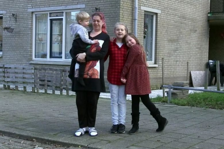 Kijkers in tranen door arm gezin uit 'Steenrijk, Straatarm'
