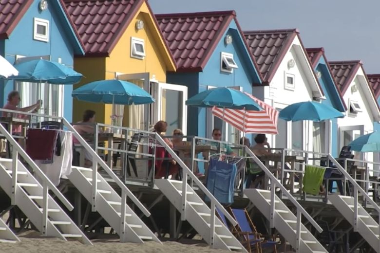 Prijzen voor Nederlandse vakantiehuisjes vliegen de pan uit