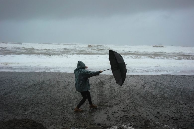 Code geel: zware windstoten zorgen voor veel stormschade
