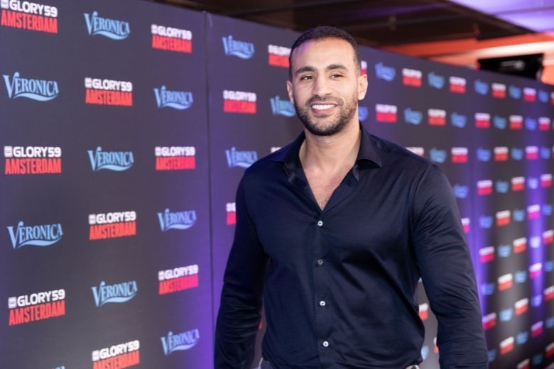 Badr Hari verschoont geen luiers: 'Ik kan dat niet, dan ga ik overgeven'