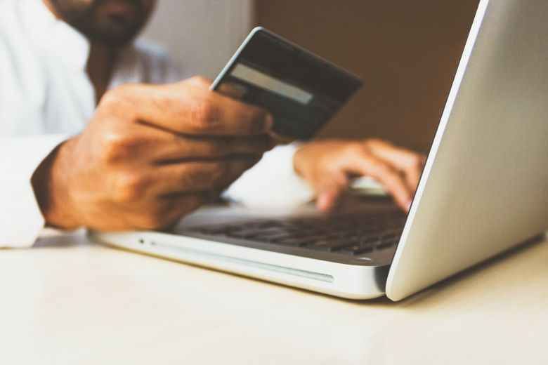 Opgepast: veel fraude bij online verkoop fitnessartikelen en elektronica