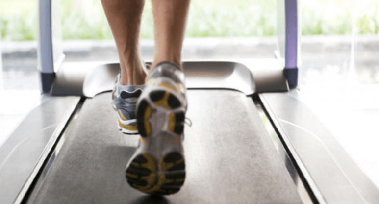 Lopende band of buiten hardlopen? Híermee verbrand je de meeste calorieën
