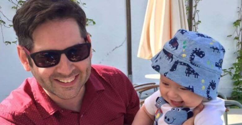 Deze moeder laat haar man voor het eerst alleen met de baby en wat hij dan doet... Hilarisch!