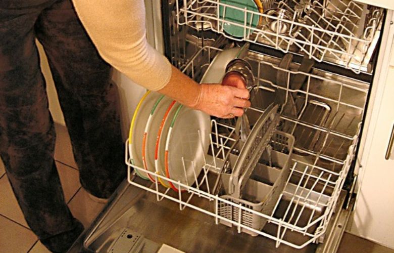 Dit zijn de 4 regels voor het perfect inruimen van de vaatwasser