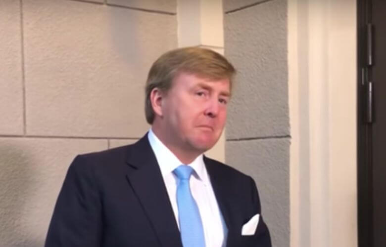 Koning Willem-Alexander vertelt in emotionele toespraak over overlijden zus Máxima
