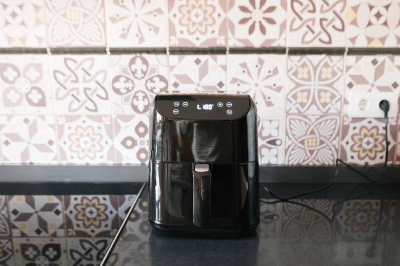 Met dit product van de Wibra blijft jouw Airfryer schoon