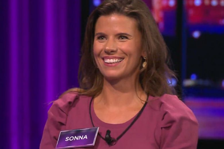 Stewardess Sonna kent hoofdsteden niet in spelprogramma The Floor