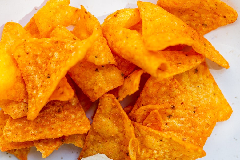 Chips bewaren? Met deze truc blijven ze extra lang knapperig!