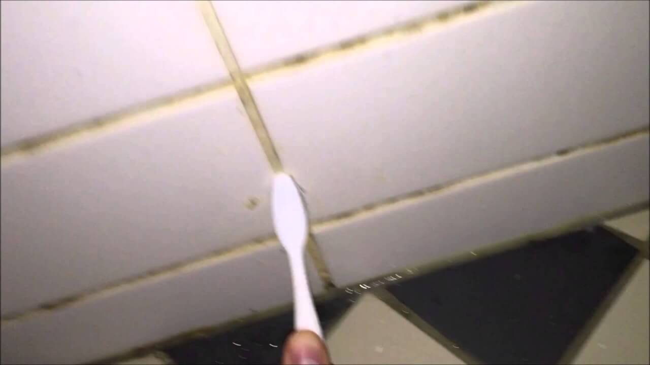 Met deze tip kun je afscheid nemen van vieze voegen in je badkamertegels!