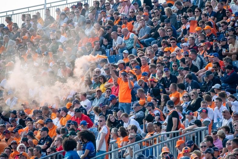 Lowlands-baas verbijsterd door Grand Prix-beelden: 'Kabinet meet met twee maten'