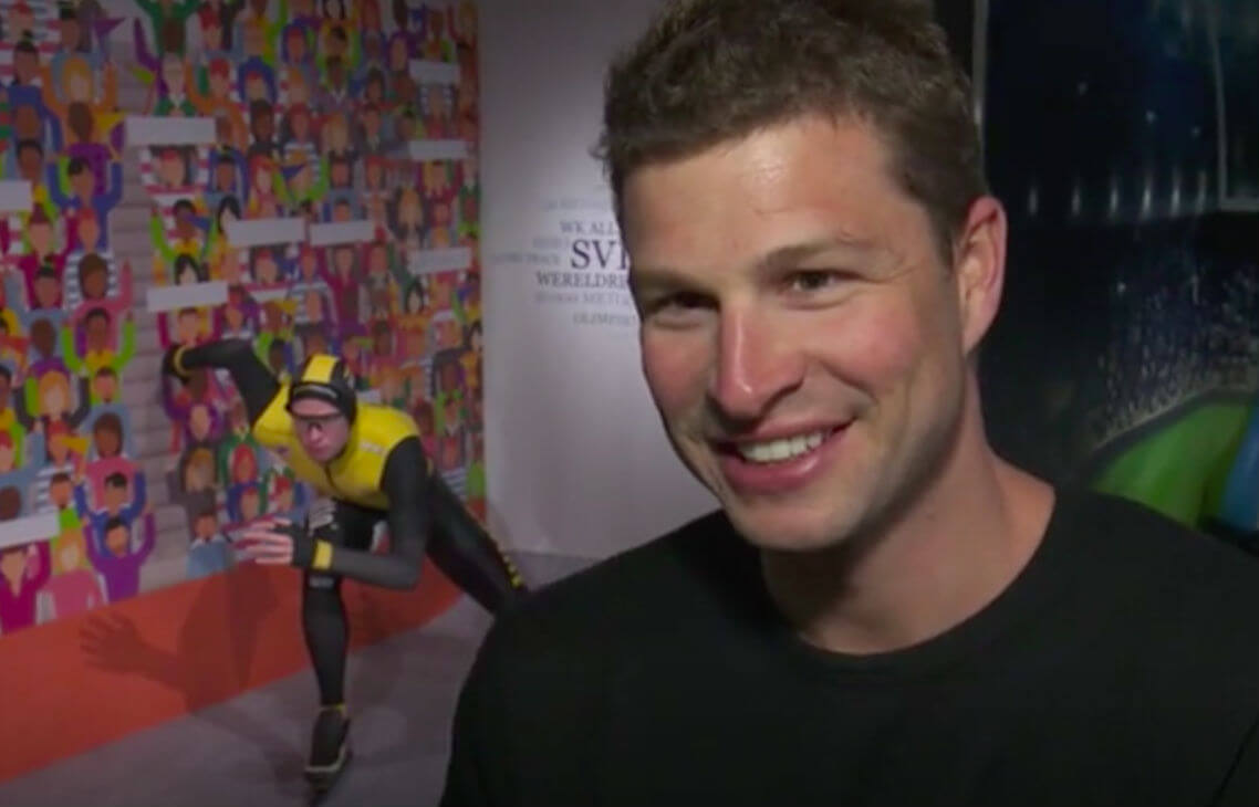Lekker loeren: Sven Kramer onthult wassenbeeld in Madame Tussauds