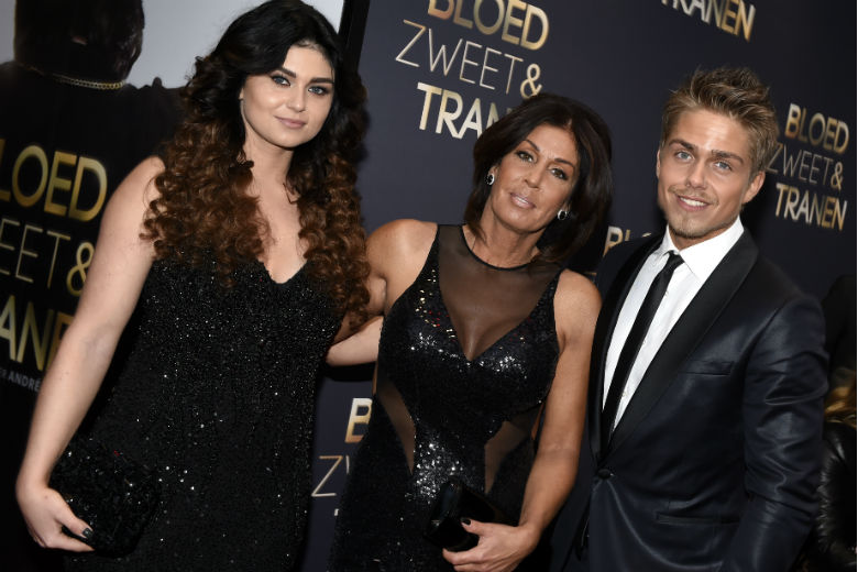 Rachel Hazes geeft hoop op verzoening André en Roxeanne op: ‘Het is alleen maar een teleurstelling voor mezelf’