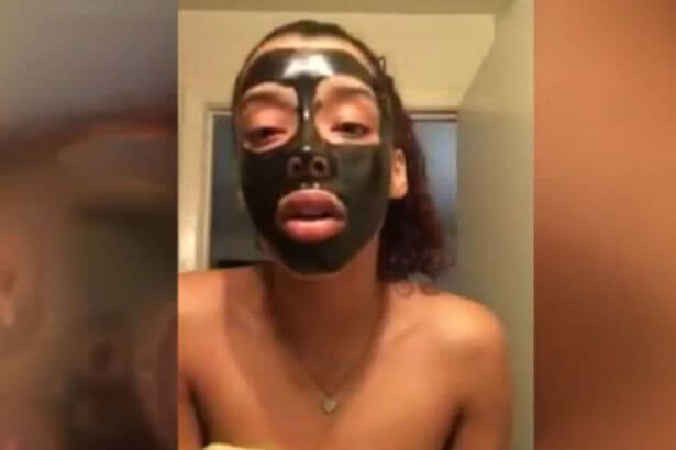 Dit gezichtsmaskertje eindigt in een ware nachtmerrie! Probeer dit maar niet thuis...