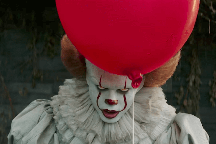 Wauw: de acteur die horrorclown IT speelt, is in het echt superknap!
