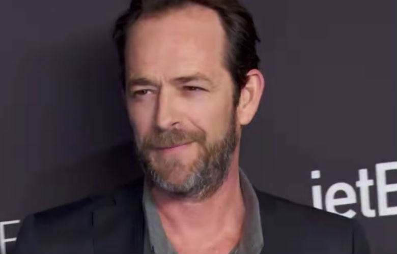 Sophie Perry reageert voor het eerst op het overlijden van vader Luke Perry