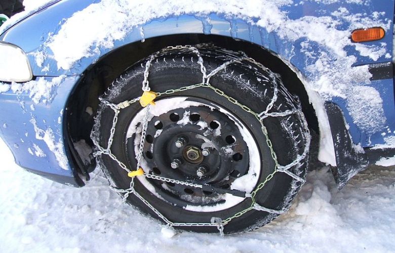 1 op 7 wintersporters gaat zonder sneeuwkettingen de weg op: boetes tot 5000 euro