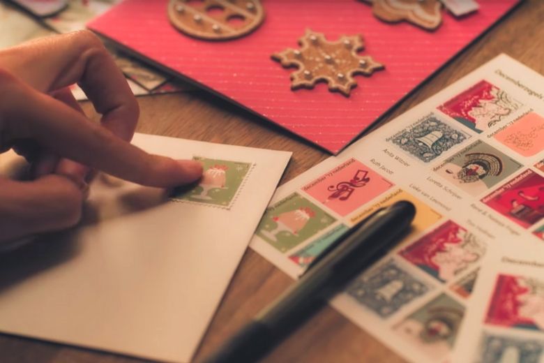 Decemberzegels over? Op deze manier kan je ze volgend jaar blijven gebruiken