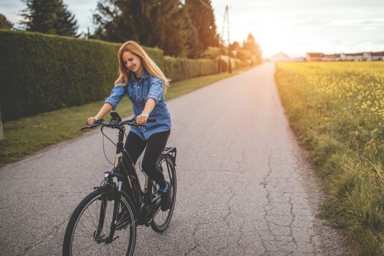 Lange fietsrit? 7x zo gaat de accu van je e-bike langer mee