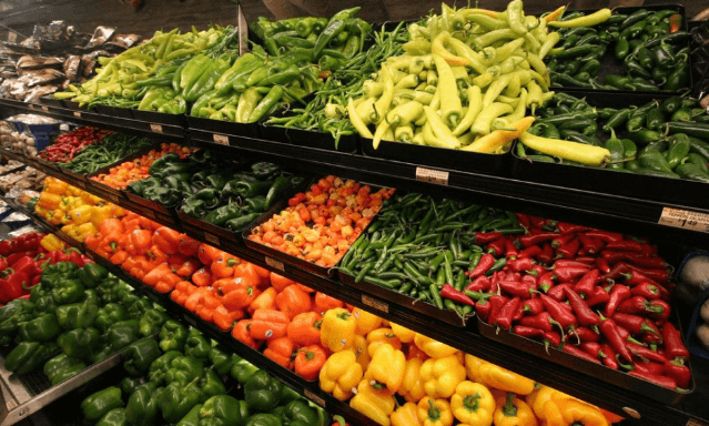 BEWEZEN: wil je je gelukkiger voelen? Dan moet je eten met DEZE kleur eten! Dit wisten we niet!