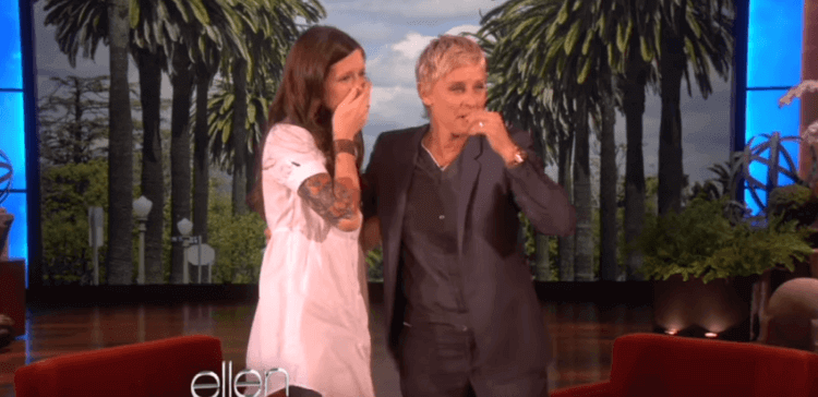 Ellen Degeneres doet iets waanzinnigs voor deze vrouw die pas net 8 dagen kan horen