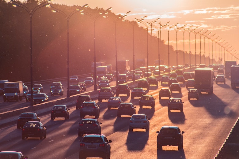 Goed om te weten: zo overleef je deze zomer urenlang filerijden in de hitte