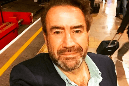 Marc van der Linden showt zijn afgetrainde lichaam: ‘Hier heb ik zo hard aan gewerkt’