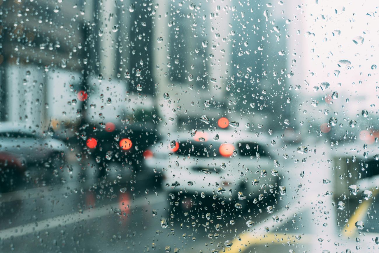 Herfstig weer vandaag: KNMI waarschuwt voor zware windstoten