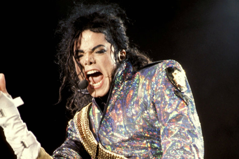 Bizar: deze man lijkt als twee druppels water op Michael Jackson