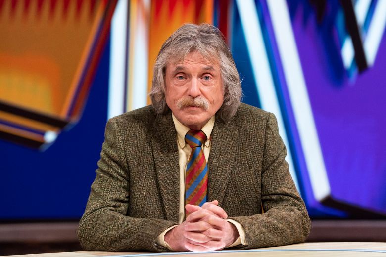 Kijkers Vandaag Inside verbazen zich om kapsel Johan Derksen
