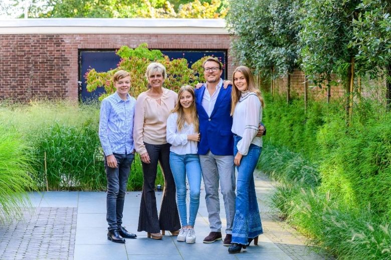 Jong geleerd: Claus-Casimir van Oranje (16) start eigen bedrijfje