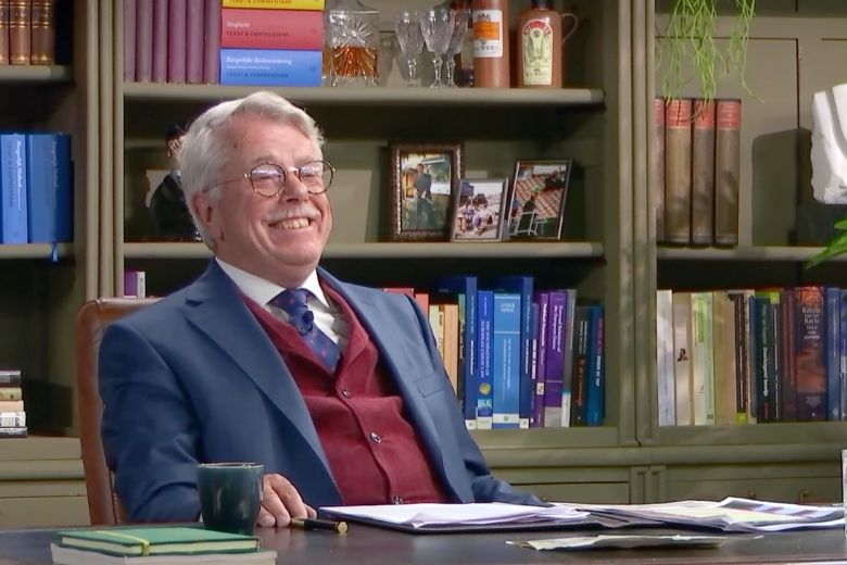 Hilariteit bij Mr. Frank Visser om bizar veel geduld van 71-jarige vrouw