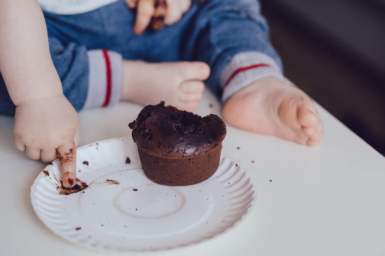 Emotie-eten is niet jouw schuld: het is je aangeleerd als kind