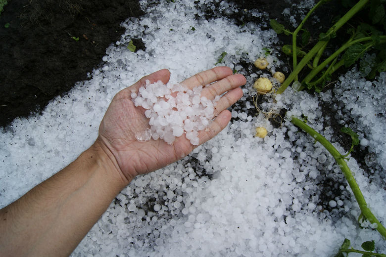 Het weer vandaag en morgen: hagel en onweer op komst