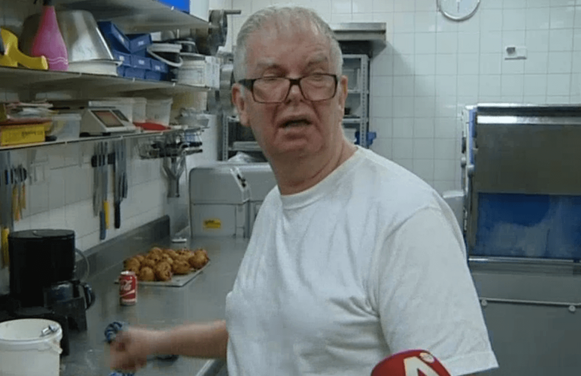 Hartverscheurend; de oliebollen van deze bakker kwamen als slechtste uit de test en DIT is zijn reactie.. Wij zijn in tranen!
