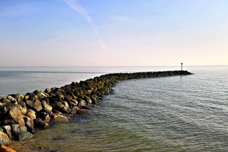 Overweeg je een duik in het water deze week? De Reddingsbrigade waarschuwt voor de gevaren!
