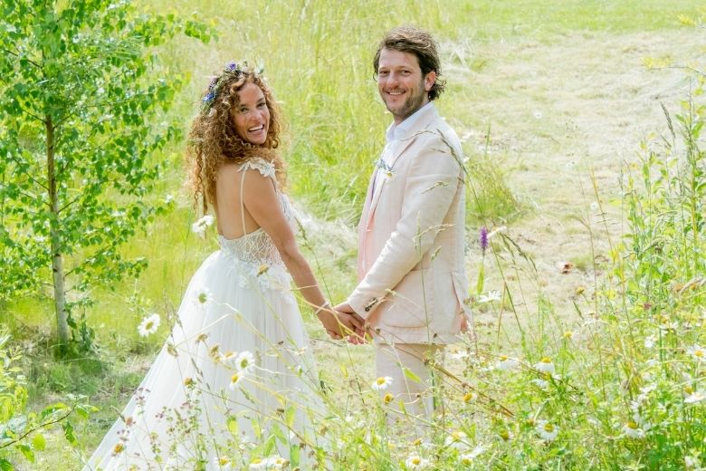 Zoet: Katja Schuurman deelt foto's van eerste uitstapje met baby Coco