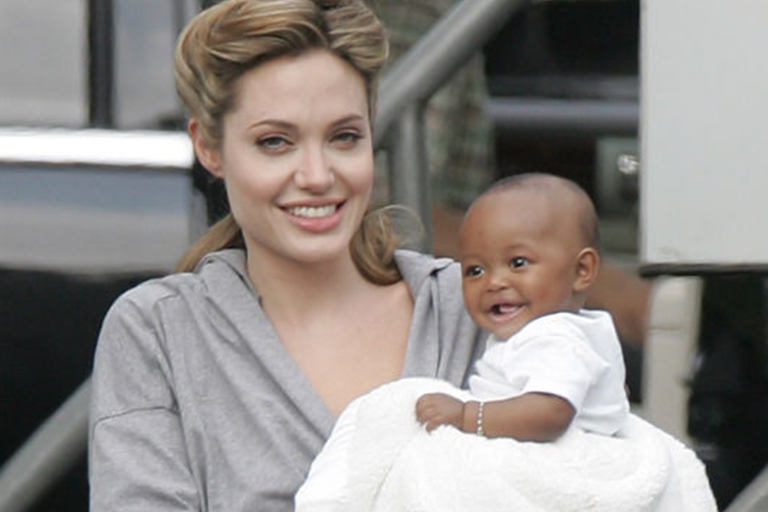 Herinner je je nog dat Angelina Jolie en Brat Pitt een baby adopteerden? Dit is haar nu!