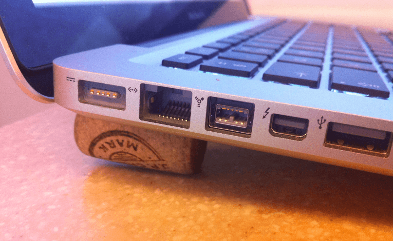 Raakt jouw laptop ook altijd oververhit? Probeer dit dan eens! Super makkelijk!