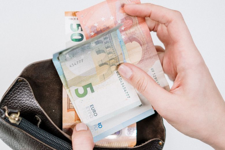 Rente studieschuld gaat vanaf volgend jaar omhoog