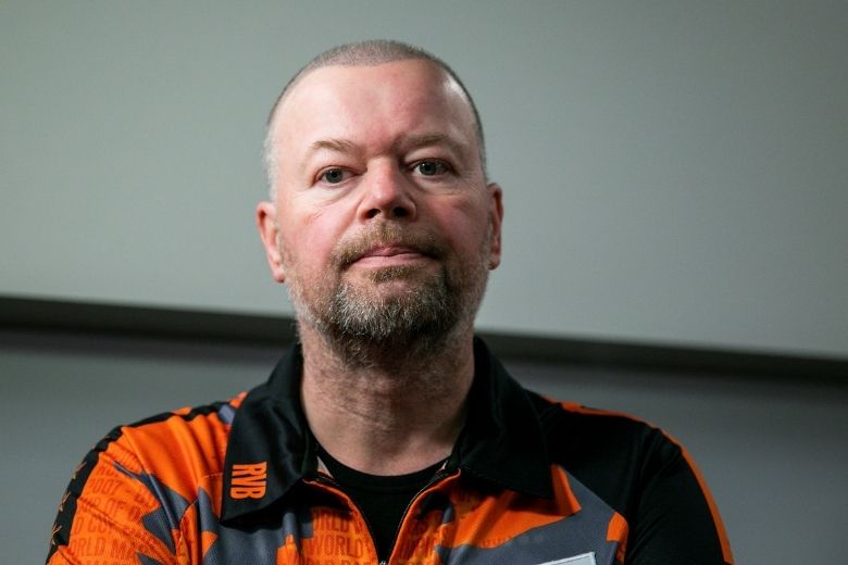 Silvia over affaire Raymond van Barneveld: 'Na de haat heb ik hem en Julia vergeven'