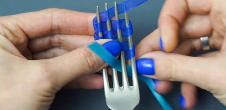 Geef je cadeaus in stijl met deze gave miniatuurstrik