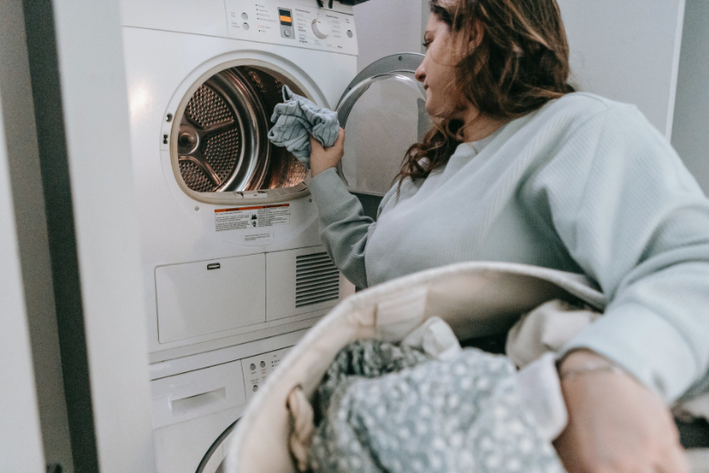 Aha! Dit gebeurt er met sokken die je 'kwijtraakt' in de wasmachine