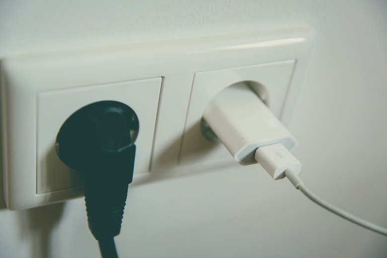 Stopcontacten schoonmaken? Zo pak je dit veilig aan