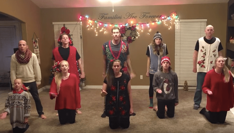 Haha, DEZE familie maakt een fantastisch kerstdansje, zou jij dit doen met jouw familie?