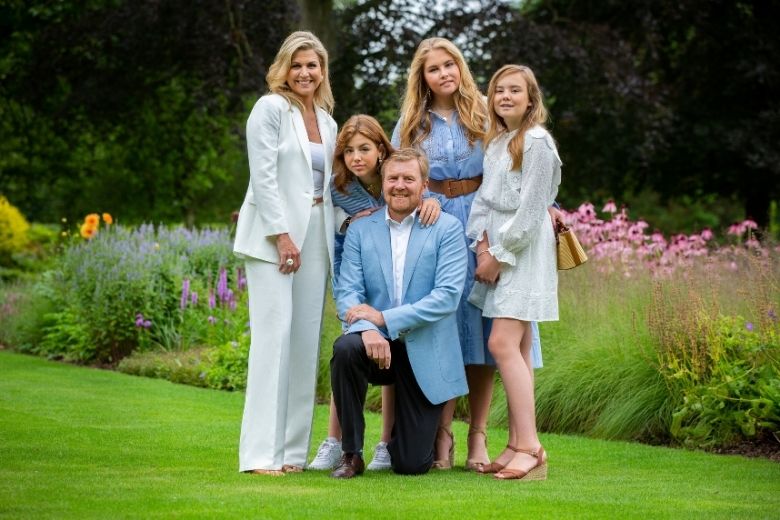 Koning Willem-Alexander doet boekje open over thuisonderwijs prinsessen