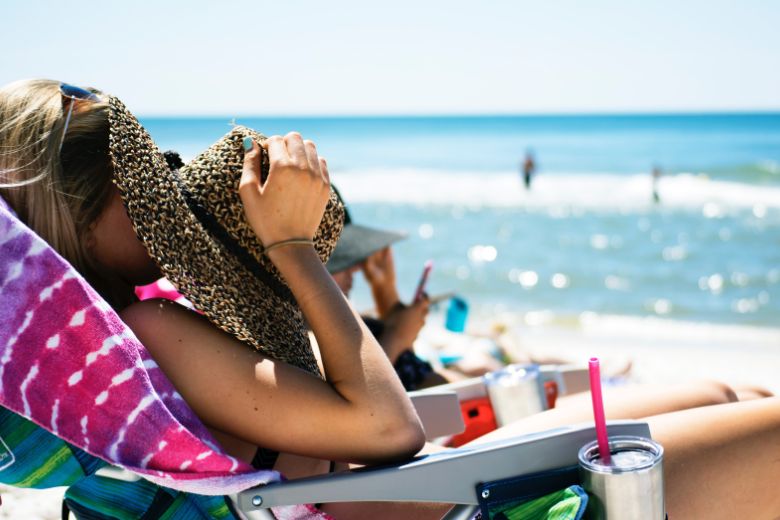 Een zonnesteek is niet hetzelfde als een hitteberoerte: dit is het verschil